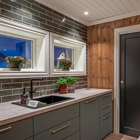 Maison d'hôtes Casa Leo · Skiløyper · 8 soverom · 60 min OSL Loten